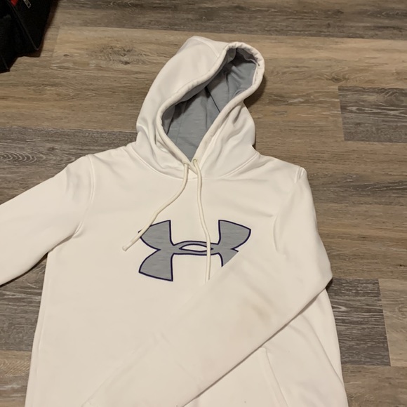 White Under Armour Hoddie - Picture 2 of 5